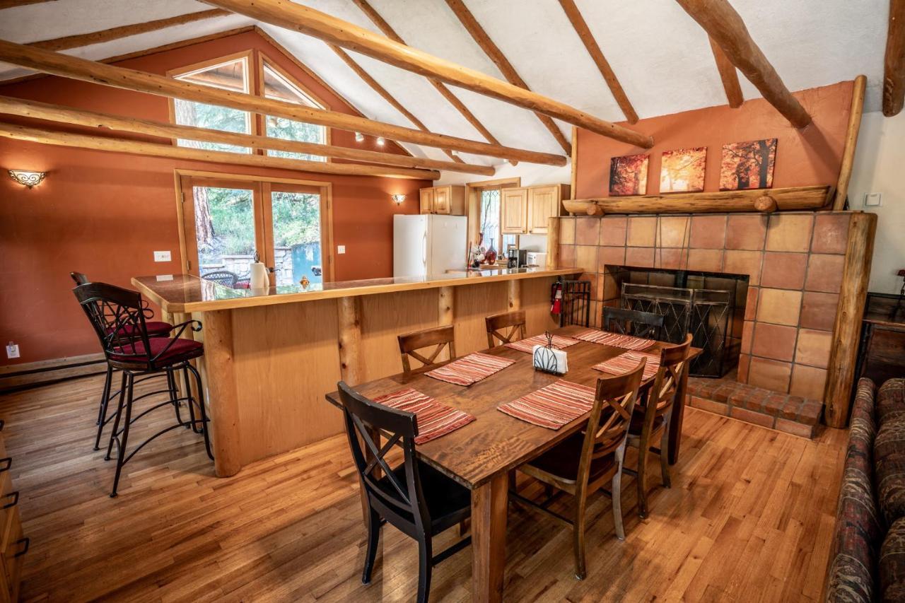 Colorado Bear Creek Cabins Эвергрин Экстерьер фото