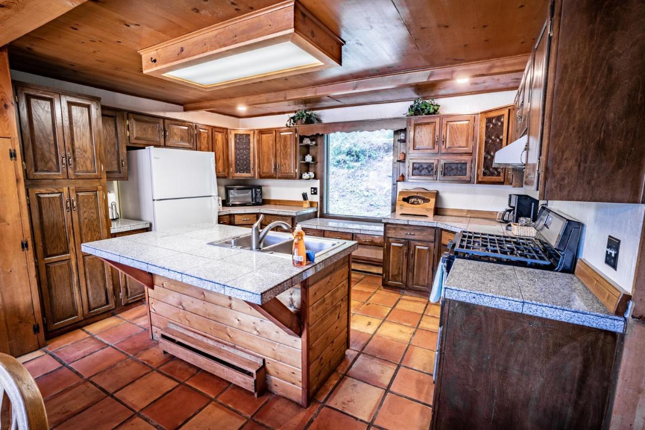 Colorado Bear Creek Cabins Эвергрин Экстерьер фото