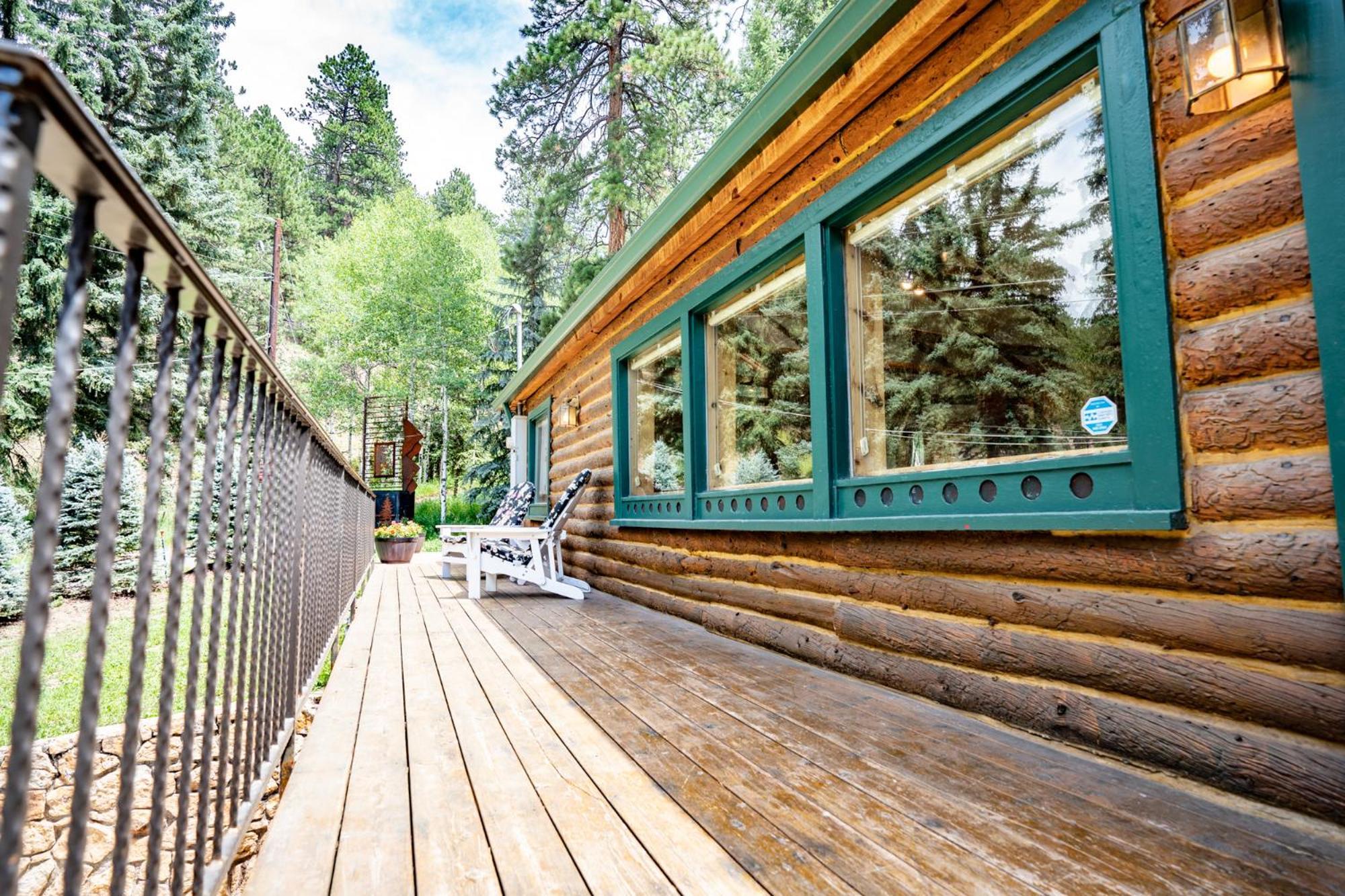 Colorado Bear Creek Cabins Эвергрин Номер фото
