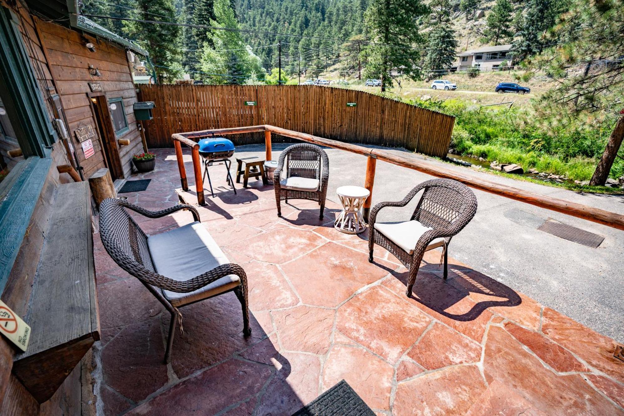 Colorado Bear Creek Cabins Эвергрин Номер фото