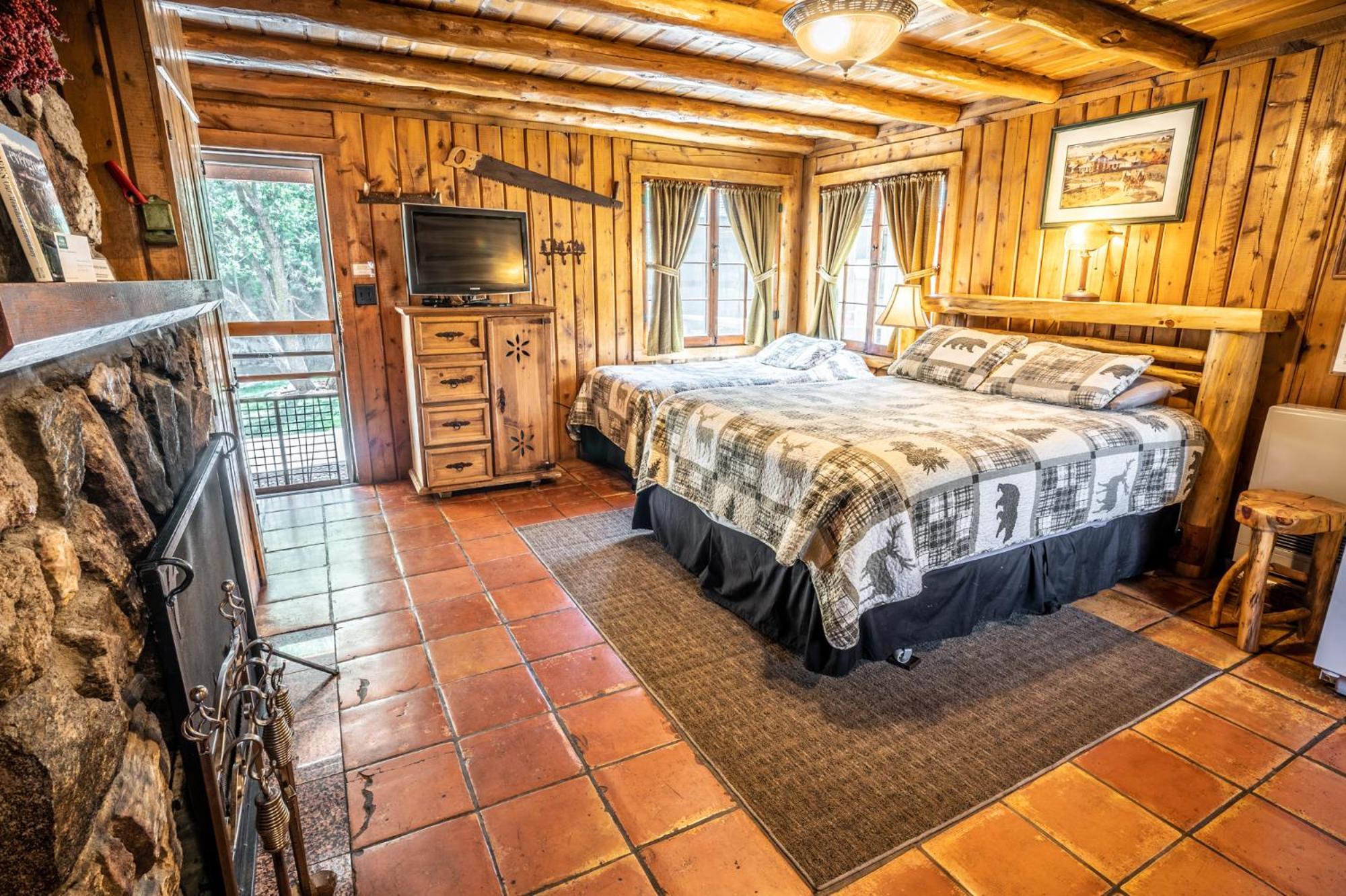 Colorado Bear Creek Cabins Эвергрин Номер фото