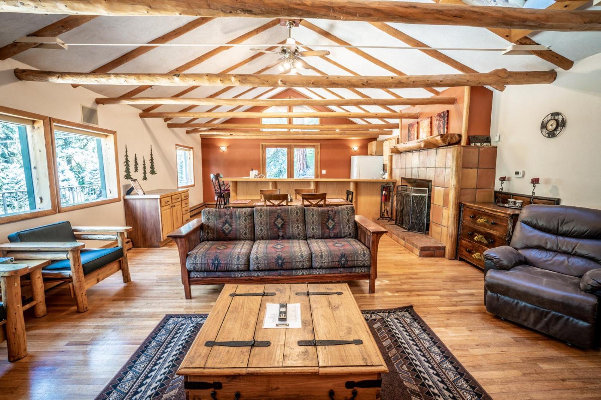 Colorado Bear Creek Cabins Эвергрин Номер фото